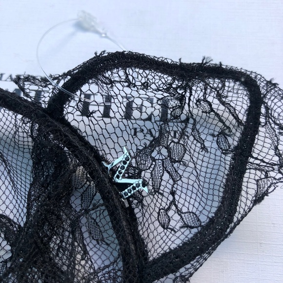 CHANEL‼️‼️-owned label .Black Lace Heidi Cat Veil Headband - Picture 3 of 5